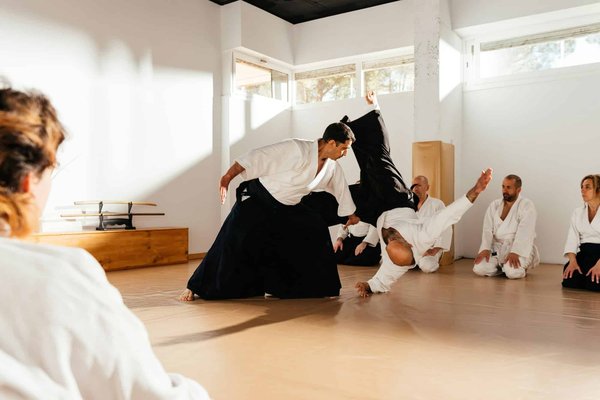 Quels styles de nage pratiquer pour un entraînement complet du corps?
