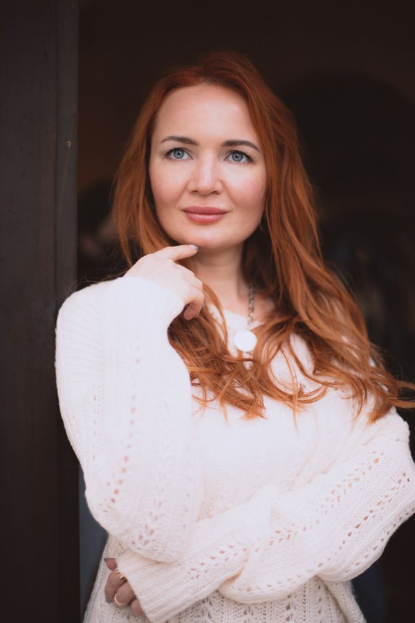 Couleurs de cheveux : faites un choix adapté à votre teinte naturelle